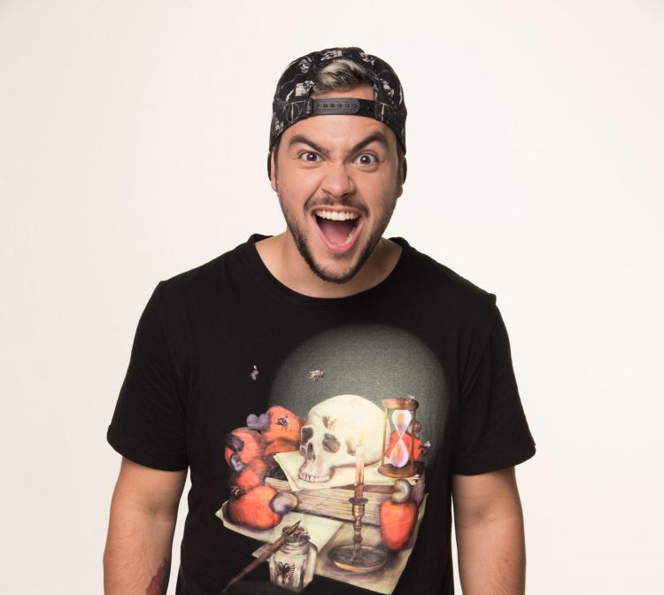 Youtuber Luccas Neto apresenta Netoland na Arena Petry